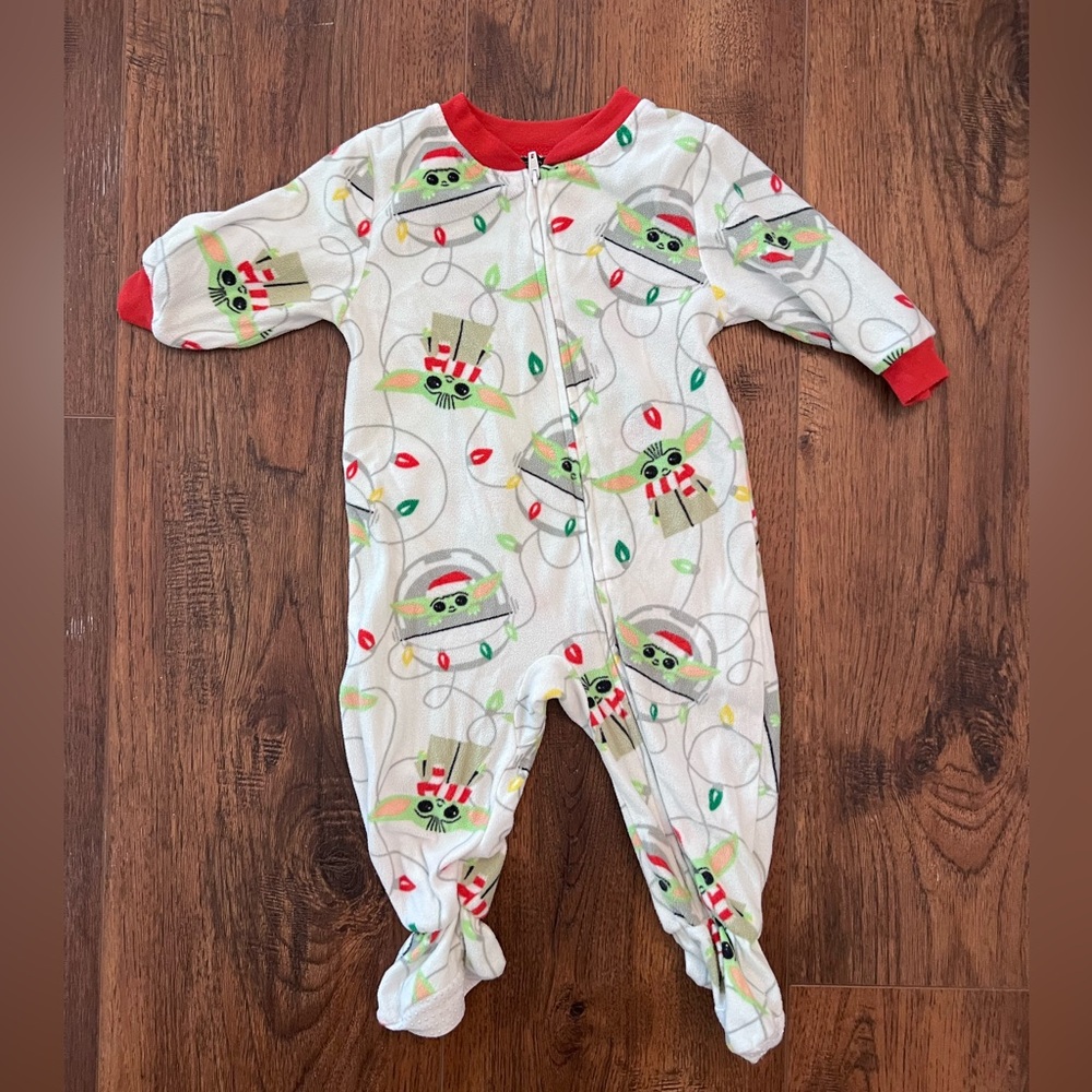 Star Wars Baby Yoda Zipper Sleeper